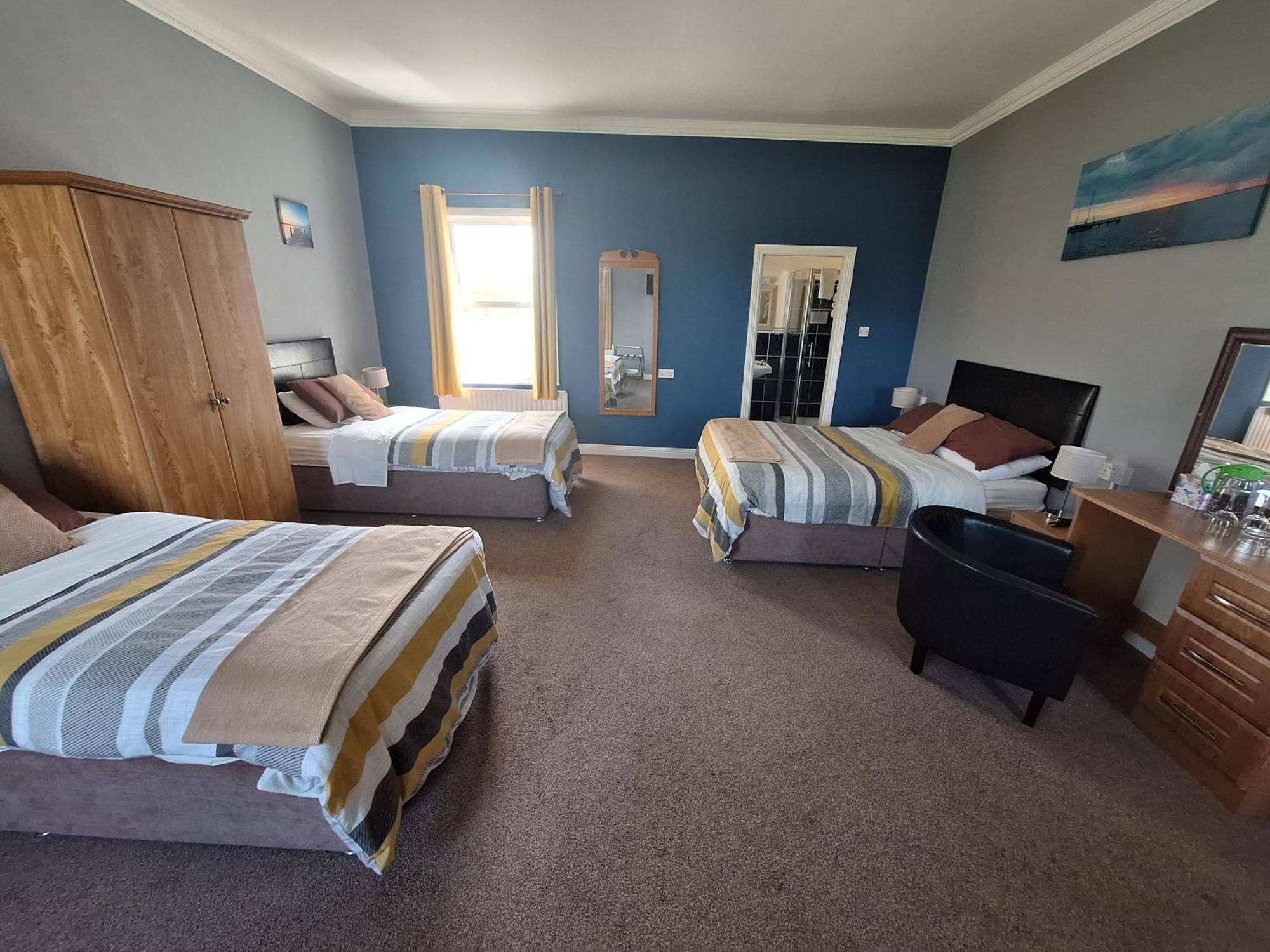Rathmore House Bed & Breakfast Baltimore Room photo